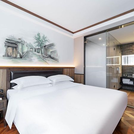 Nost Algia Hotel Near Beijing Panjiayuan Antique Market- Beijing Happy Valley, Cbd, China Zun And Sanlitun, Tian'Anmen Square, Free Ice Cream, Mineral Water, Coffee, Snacks And Laundry Service, Free Gymnastic, English Communication Well Exteriör bild