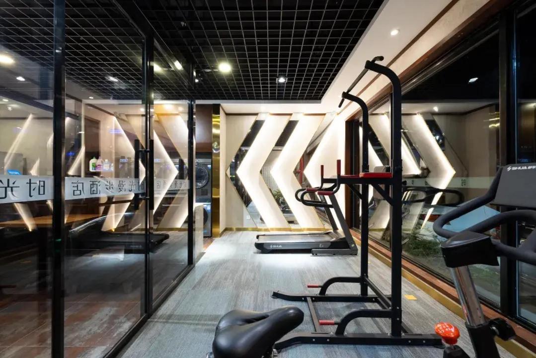 Nost Algia Hotel Near Beijing Panjiayuan Antique Market- Beijing Happy Valley, Cbd, China Zun And Sanlitun, Tian'Anmen Square, Free Ice Cream, Mineral Water, Coffee, Snacks And Laundry Service, Free Gymnastic, English Communication Well Exteriör bild
